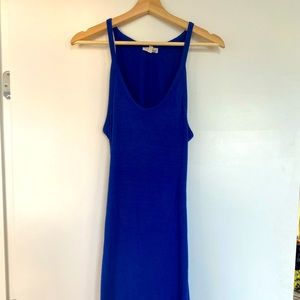 Aritzia Wilfred Free blue lightweight dress with back cut out.